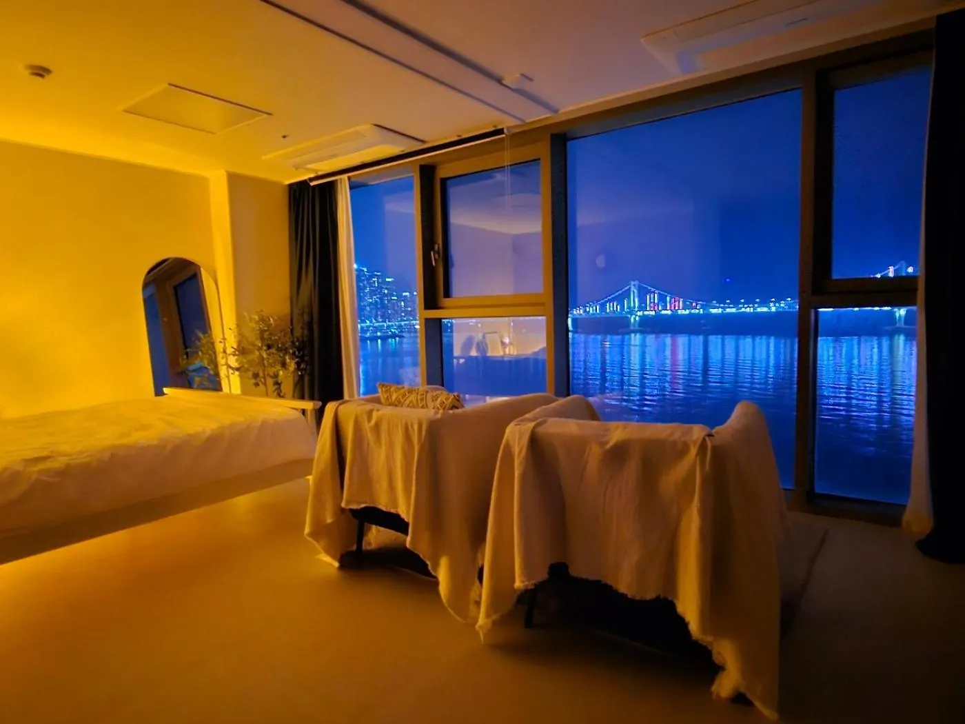 Apartment Gwangan - 1Sec To Gwanganli Beach, Oceanview Busan South Korea