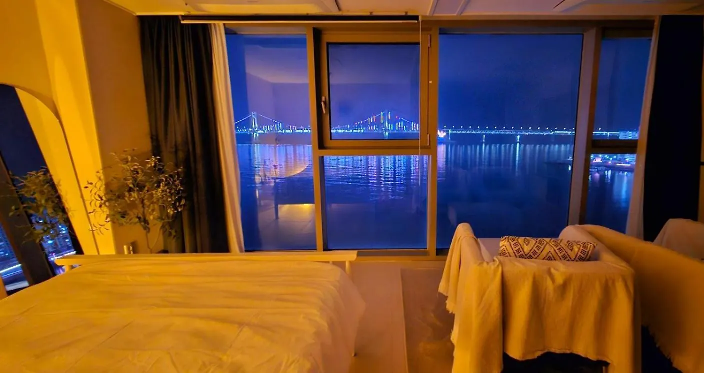 Apartment Gwangan - 1Sec To Gwanganli Beach, Oceanview Busan